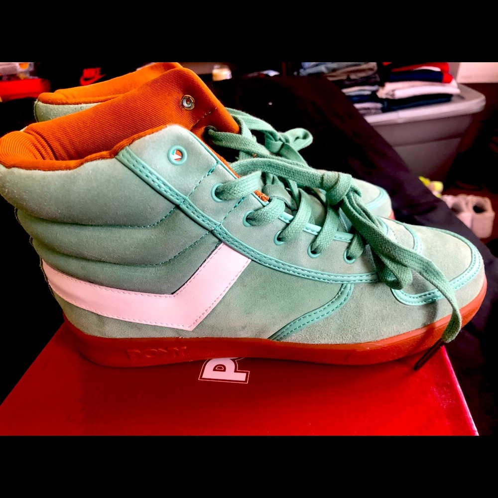 Pony x Atmos NYC men’s size 9 worn super lightly